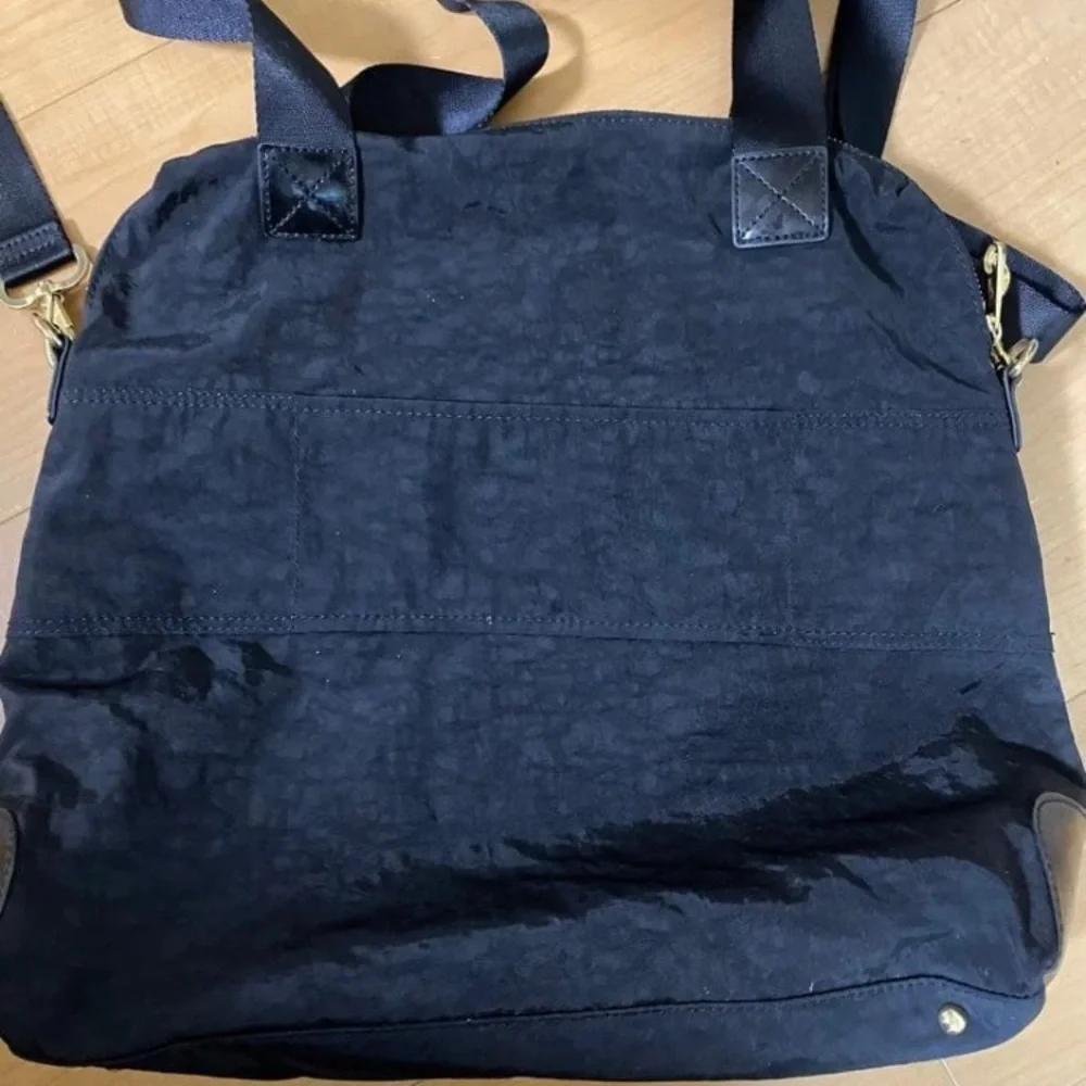 New!! Kipling Black Laptop Tote with Dual Front Pockets!! 🥰